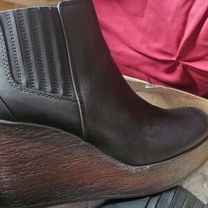 Dolce Vita Black Ankle Booties